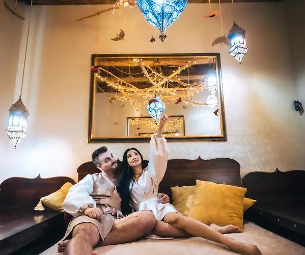 Oroom Persia - Role Play For Couples In Hotel *